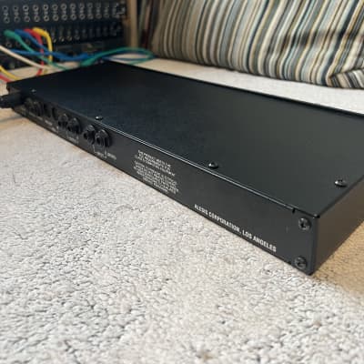 Alesis QuadraVerb 20k Bandwidth Simultaneous Digital Effects Processor 1990s - Black image 4