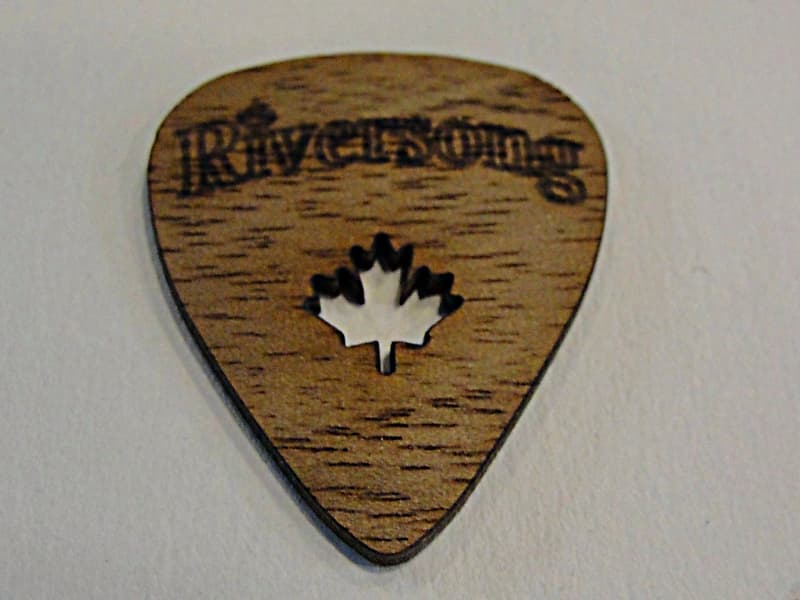 Riversong WOODEN GUITAR PICKS 1.50 MM WALNUT POWER X Pick MADE IN CANADA 4 PICKS 2016 Natural image 1