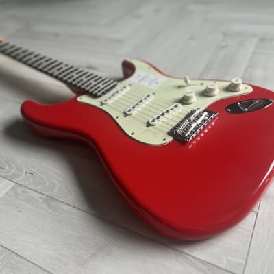 Immagine Fender MIJ Hybrid II Stratocaster with Rosewood Fretboard 2023 - Modena Red - 1