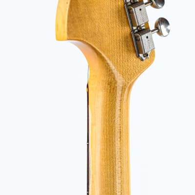 Fender Custom Shop B3 Bass VI Journeyman 3 Tone Sunburst image 6