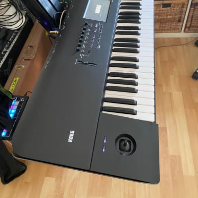Korg Nautilus 73-Key Music Workstation 2025 - Black image 2