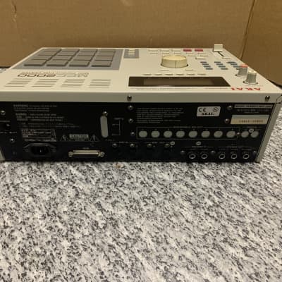 Akai MPC2000 MIDI Production Center 1997 - 2001 - Grey image 5