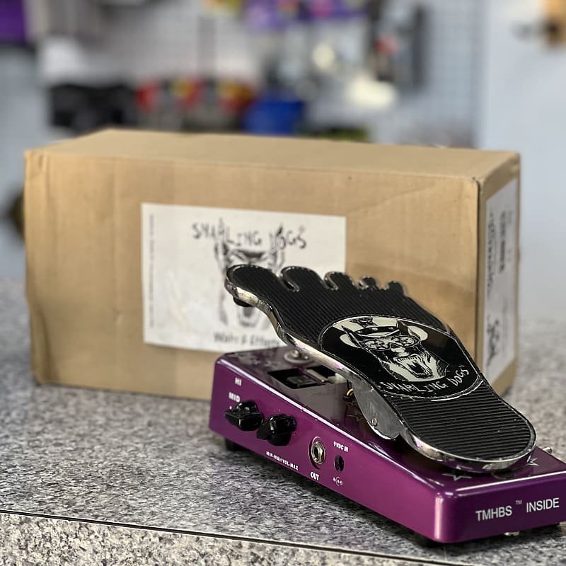 USED Snarling Dogs Bootzilla Bootsy Collins Signature Fuzz Reverb