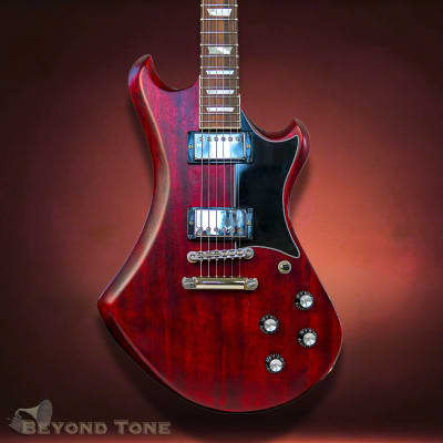 Music Man USA John Petrucci JP6 BFR QT CB - Cherry Burst Music Man USA John Petrucci JP6 BFR QT CB - Cherry Burst