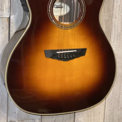 D'Angelico Excel Gramercy  Acoustic/Electric Vintage Sunburst Hard Shell Case Included plus Extras ! image 3
