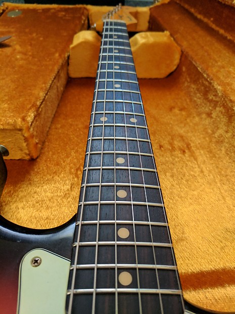 Fender Custom Shop Stratocaster Heavy Relic 1962 3 Tone Sunburst
