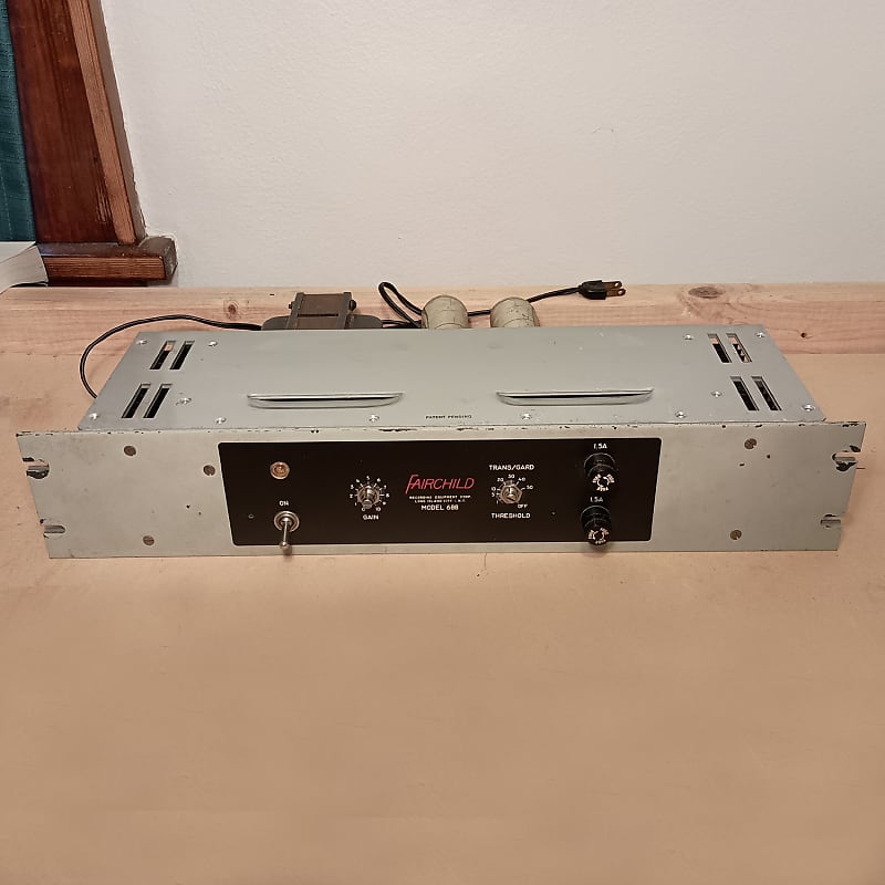 Fairchild 688 opto compressor amplifier preamp not working as Reverb