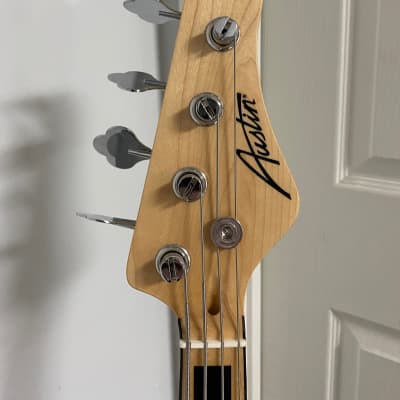 Used Austin AJB300N 4 String Electric Bass - Natural image 2