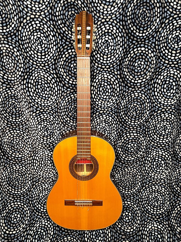 Canora on sale classical guitar