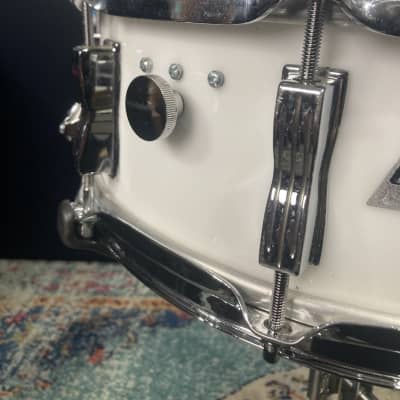 Ludwig 14x5" Vistalite, Blue and Olive Badge, Snare Drum 1976 - White image 4