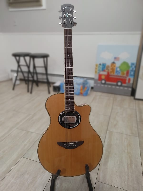 Yamaha APX500II Thinline Acoustic/Electric Guitar Natural