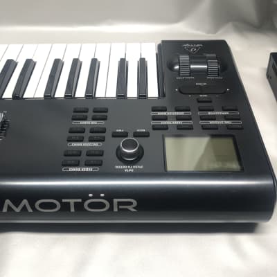 Behringer Motor61 61-Key USB/MIDI Controller with Motorized Faders & Pads - DEMO image 4