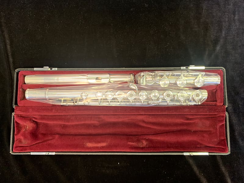 Silver Yamaha  YFL 481ii B Foot Open Hole Flute Cleaned and Serviced image 1