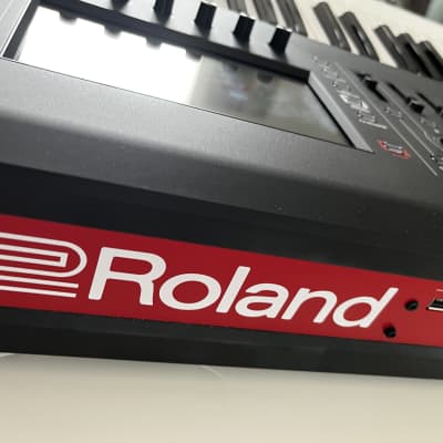 Roland Fantom 7 76-Key Workstation Keyboard