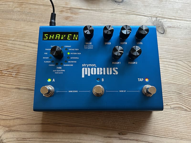 Strymon Mobius