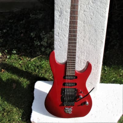 PSA: Hamer Centaura guitar with Floyd Rose tremolo - For