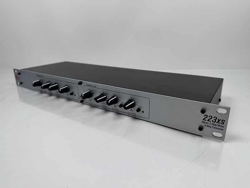 DBX 223S Stereo 2Way/Mono 3Way Crossover Rack Audio Reverb Canada