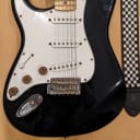 Fender Standard Stratocaster Left-Handed with Maple Fretboard 2006 - 2017 Black