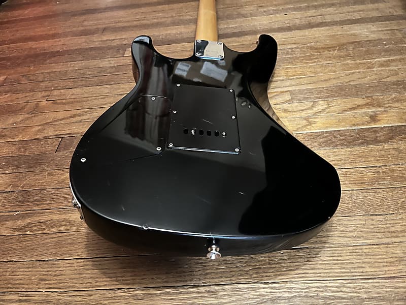 ホビー・楽器・アート user_66df53b3 Classic Car Guitar Sculpture by Steve Burke | Saatchi Art Brunei
