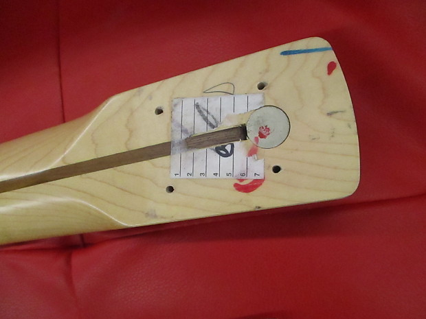 Fender jazz bass truss rod top