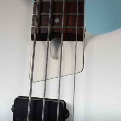 Fernandes FRB Revolver 4 String Electric Bass White Short Scale image 9