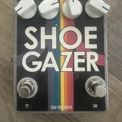 ギター Devi Ever SHOEGAZER inspired fuzz pedal Devi Ever Shoe Gazer - Pedal on ModularGrid