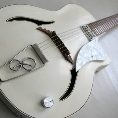 1958 Famos Art-Deco Jazz Thinline (Gibson ES-275 model) - White - Restored and upgraded image 6