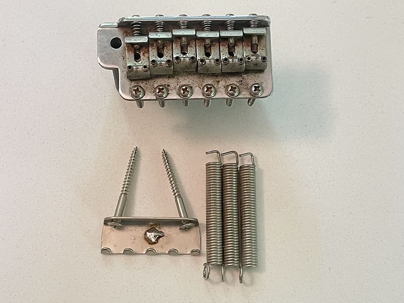 Relic 1985 Fender Japan Vintage 57 62 Stratocaster Tremolo Bridge
