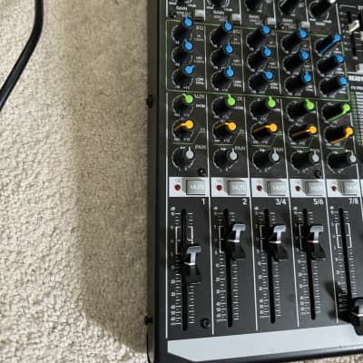 Mackie ProFX8v2 8-Channel Effects Mixer | Reverb