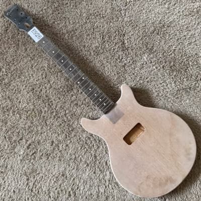 Mahogany Wood Guitar Single Cut Body with Mahogany Neck, Rosewood Fingerboard