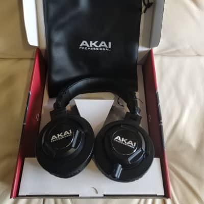 Akai Professional Project 50X | Over-Ear Studio Monitor image 2