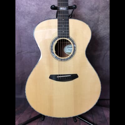 Breedlove Legacy Concerto CE Acoustic-Electric Guitar image 4