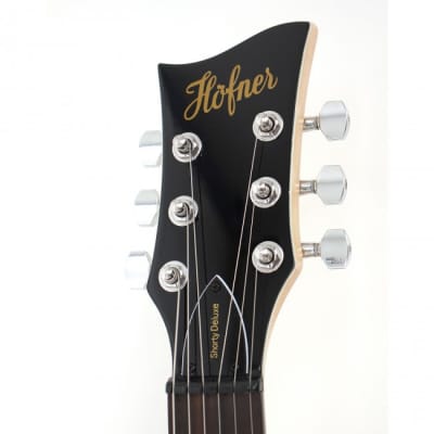 Hofner HOF-HCT-SH-DLX- BK-O Deluxe Shorty Electric Travel Guitar - Black - with Gig Bag image 9