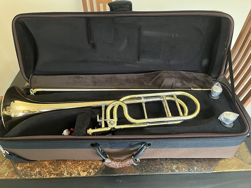 Eastman 422G Tenor Trombone w/ F attachment Reverb
