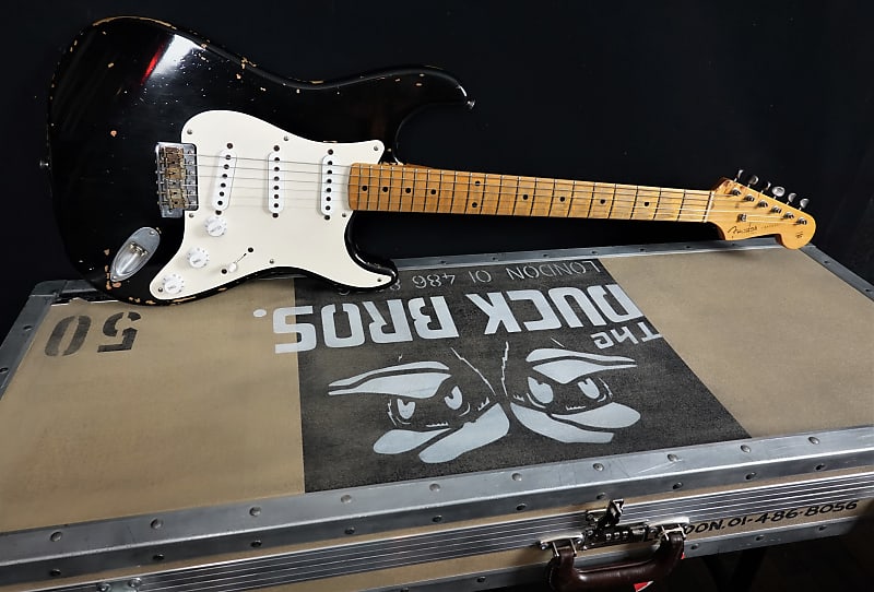 Fender Custom Shop Eric Clapton BLACKIE Stratocaster - Gear