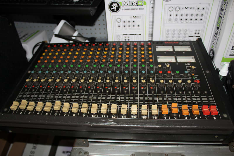 Tascam 16-Channel Analog Mixer M-216 w/Case