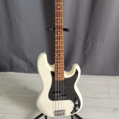 Fender PB-70 Precision Bass Reissue MIJ