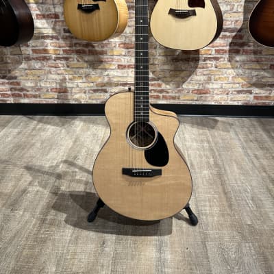 Martin Road Series SC-10E | Reverb Canada