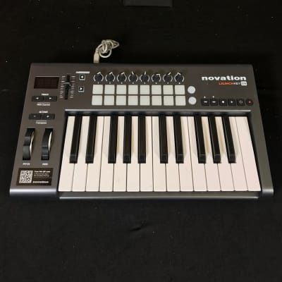 Novation LAUNCHKEY 25 MIDI Controller (Miami Lakes, FL)