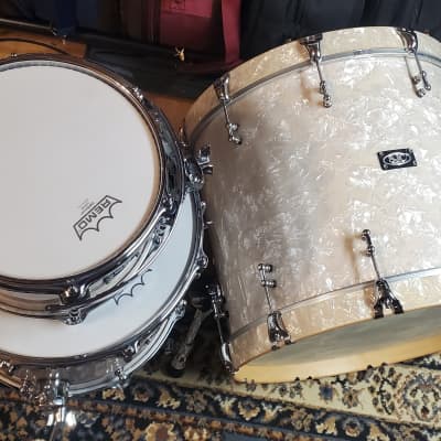 SJC Custom 3pc Drum Set - Aged White Marine Pearl / Maple Shells image 18