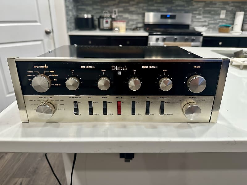 McIntosh C11 1964 - Gold  			