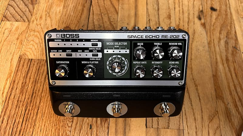 Boss RE-202 Space Echo