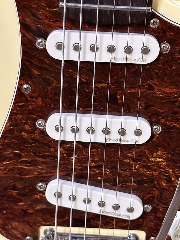 Hohner JT60 (Hollywood) 1992-1996 - Cream / Ivory Floyd Rose