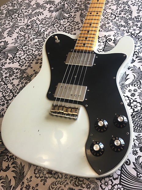 Fender telecaster sales deluxe custom shop