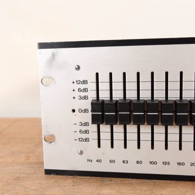 Klark Teknik DN27 27-Band Graphic Equalizer CG007LN image 4