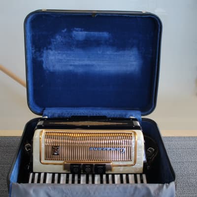 Vintage Camerano Made in Italy Piano Accordion image 13