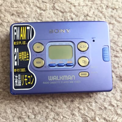 SONY WM-FX822 Walkman Cassette Player, Excellent PURPLE ! Working ! image 2