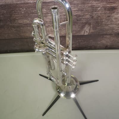 Bach Stradivarius Model 37  (180S37) Trumpet (Indianapolis, IN) image 4