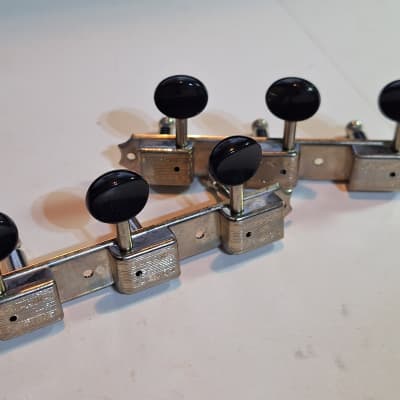 Gibson Deluxe Tuners Double Ring Double Line 69-74 by Kluson | Reverb