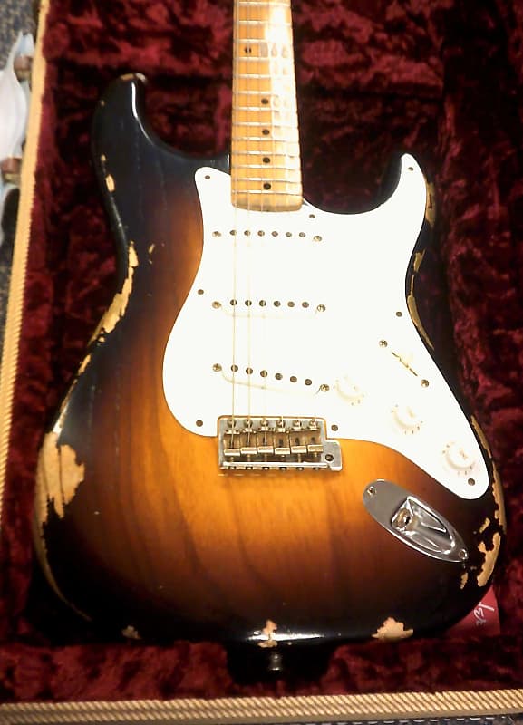 Fender 1954 Heavy Relic Stratocaster Sunburst image 1